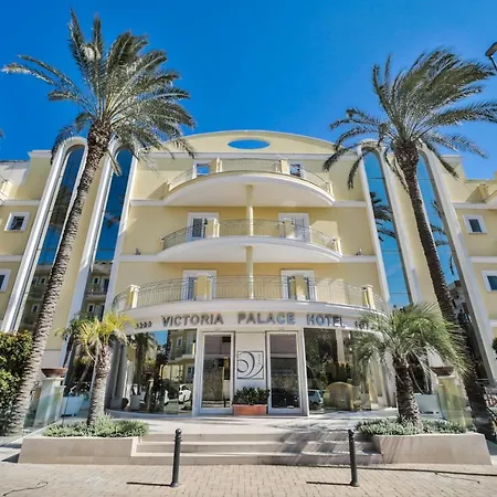 Szálloda Victoria Palace & Zen Wellness 4*