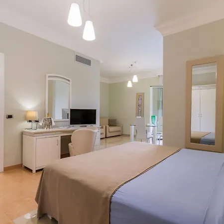 Victoria Palace & Zen Wellness غالّيبولي