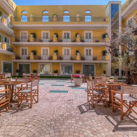 Victoria Palace & Zen Wellness Hotel 4*
