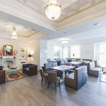 Victoria Palace & Zen Wellness فندق غالّيبولي