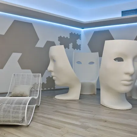 Victoria Palace & Zen Wellness 4*