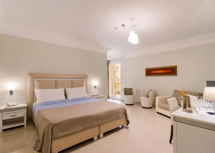 Victoria Palace & Zen Wellness Готель 4*