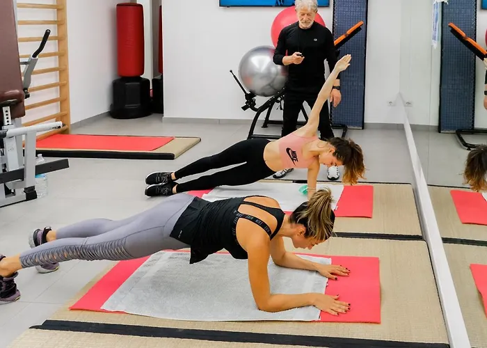 Victoria Palace & Zen Wellness Готель Галліполі