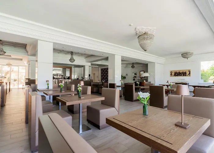 Готель Victoria Palace & Zen Wellness 4*